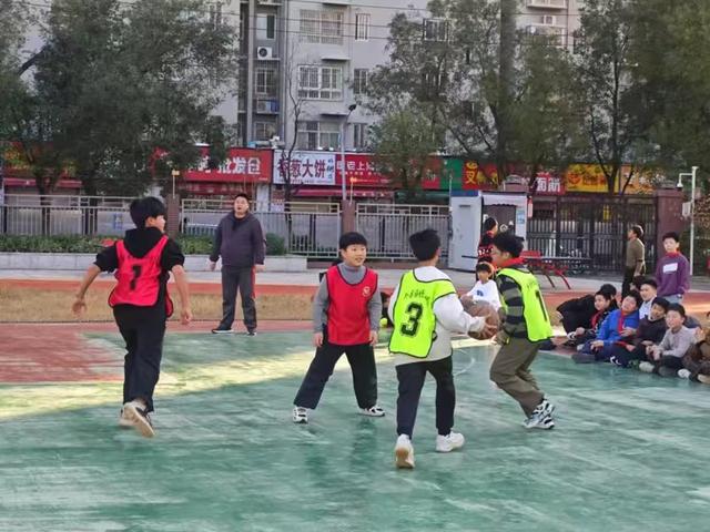 郑州管城区外国语牧歌小学：威斯尼斯以特色体育课程绘牧歌教育华章(图2)