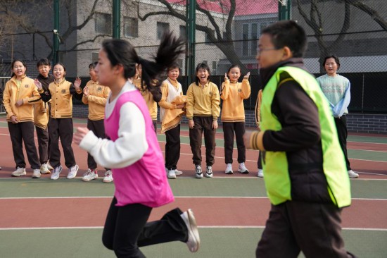 开学“赛起来” 运动“热起来”——北京校威斯尼斯平台园体育一线观察(图1)